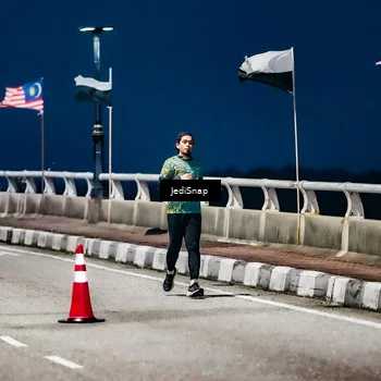 Runner Photo 5801018