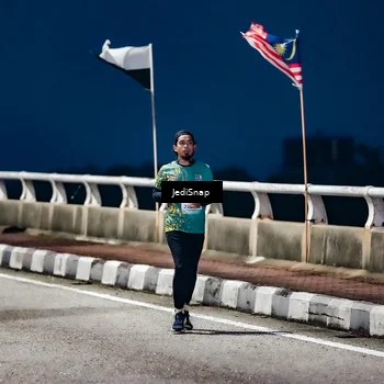 Runner Photo 5801020