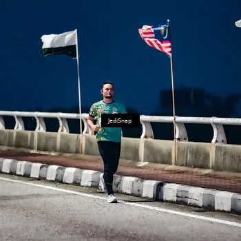 Runner Photo 5801023