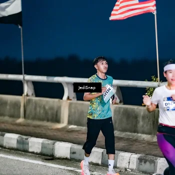 Runner Photo 5801042