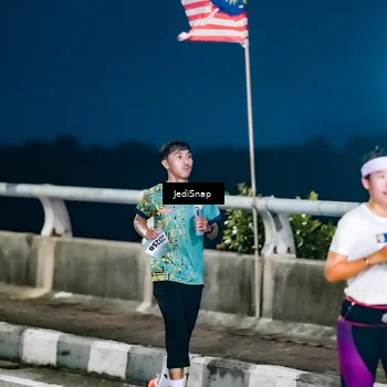 Runner Photo 5801049