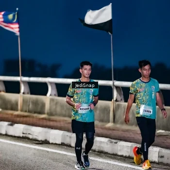 Runner Photo 5801068