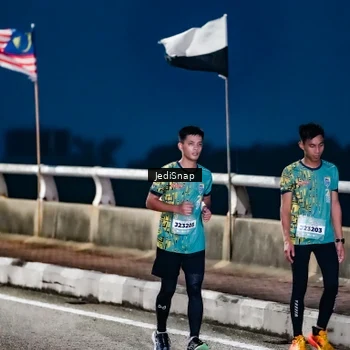Runner Photo 5801070