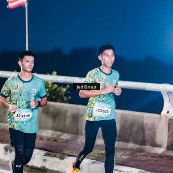 Runner Photo 5801074