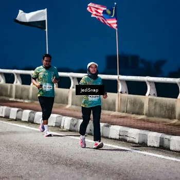 Runner Photo 5801095