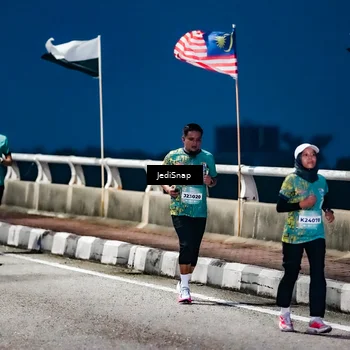Runner Photo 5801098