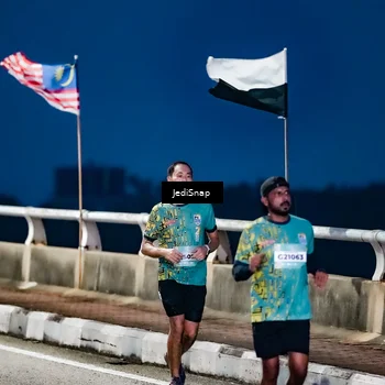 Runner Photo 5801104