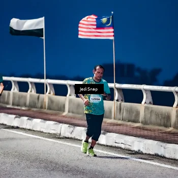 Runner Photo 5801110