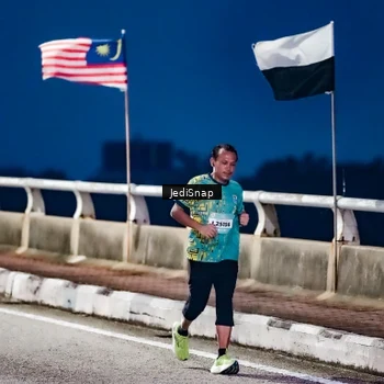 Runner Photo 5801115