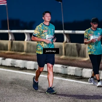 Runner Photo 5801125