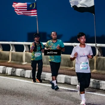 Runner Photo 5801147