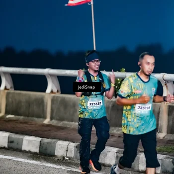 Runner Photo 5801154