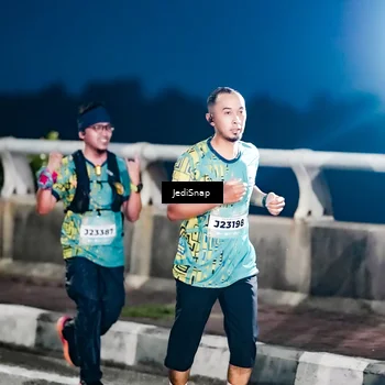 Runner Photo 5801157