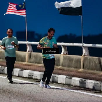 Runner Photo 5801184
