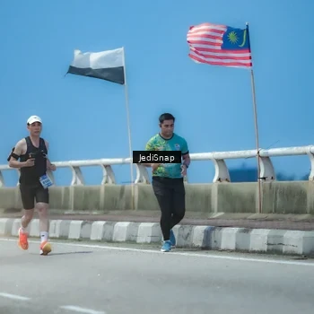 Runner Photo 5801216