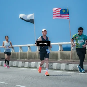 Runner Photo 5801219