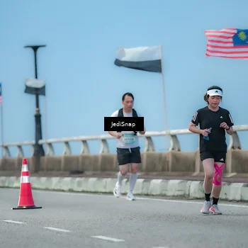 Runner Photo 5801295