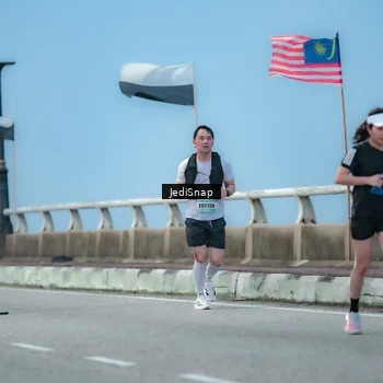 Runner Photo 5801298
