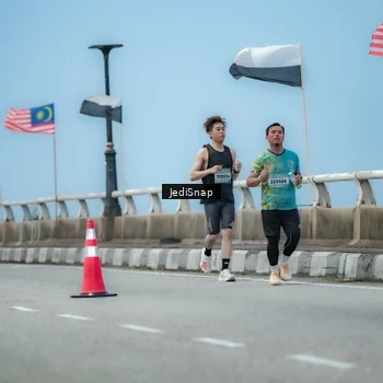 Runner Photo 5801307