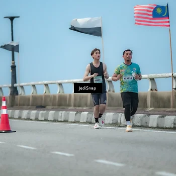 Runner Photo 5801310