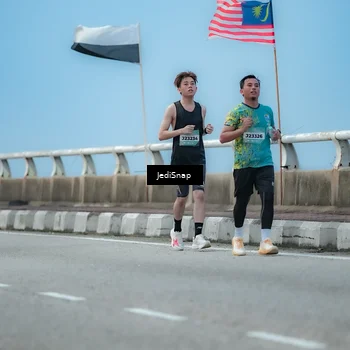 Runner Photo 5801313