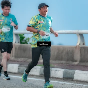 Runner Photo 5801341