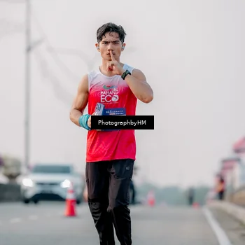 Runner Photo 5803355