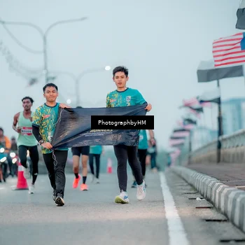Runner Photo 5805276