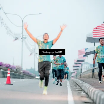 Runner Photo 5805400
