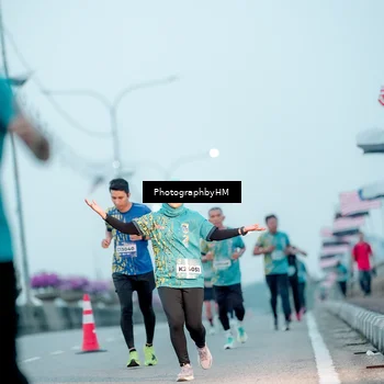 Runner Photo 5806003
