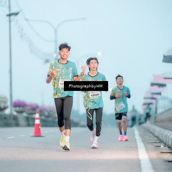 Runner Photo 5806156