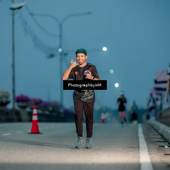 Runner Photo 5807359