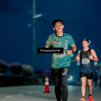 Runner Photo 5809157