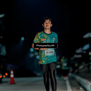 Runner Photo 5810001