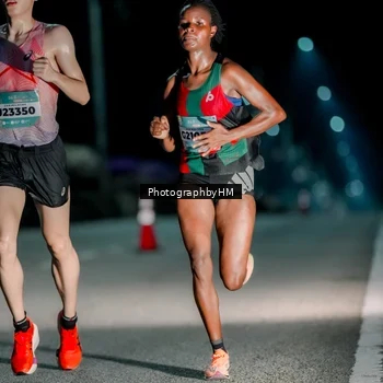 Runner Photo 5813445