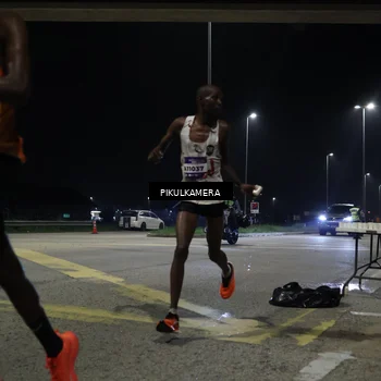 Runner Photo 5814832