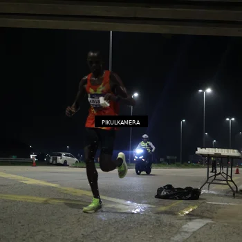 Runner Photo 5814872