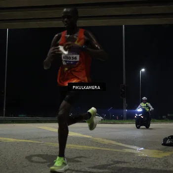 Runner Photo 5814873