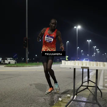 Runner Photo 5814879