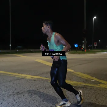 Runner Photo 5815024