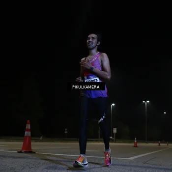 Runner Photo 5815533