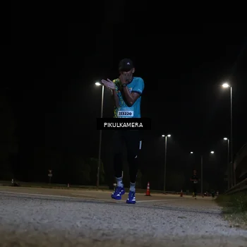 Runner Photo 5815765