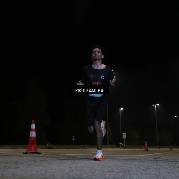 Runner Photo 5815836
