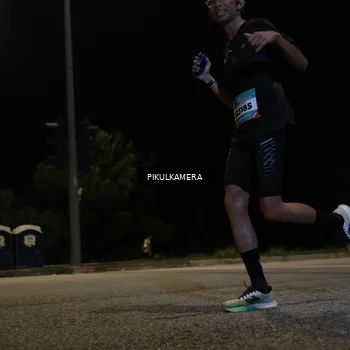 Runner Photo 5815875