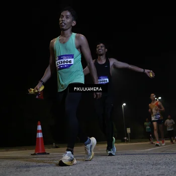 Runner Photo 5816007