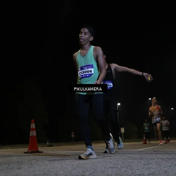 Runner Photo 5816012