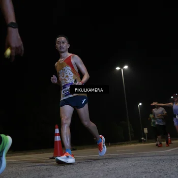 Runner Photo 5816025
