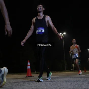 Runner Photo 5816086