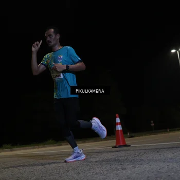 Runner Photo 5816108