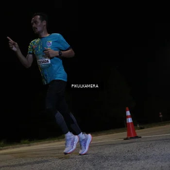 Runner Photo 5816124